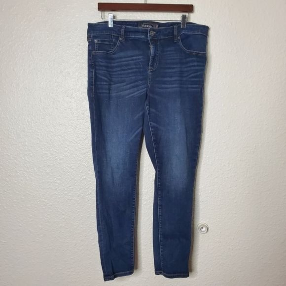 Torrid Mid Rise Skinny Dark Wash Super Soft Jeans Women's Plus Size 18 - Picture 3 of 10